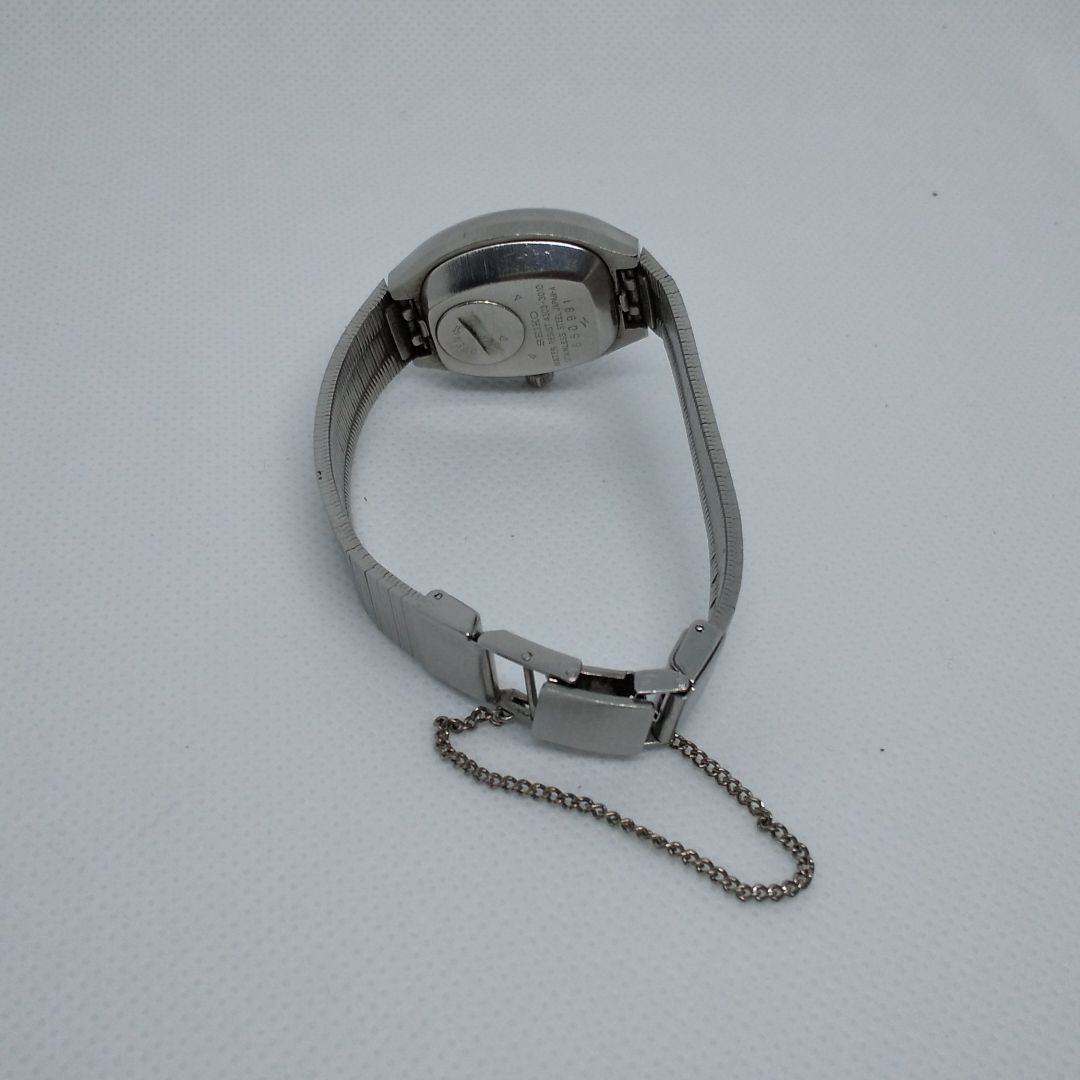 Seiko Analog Quartz Women