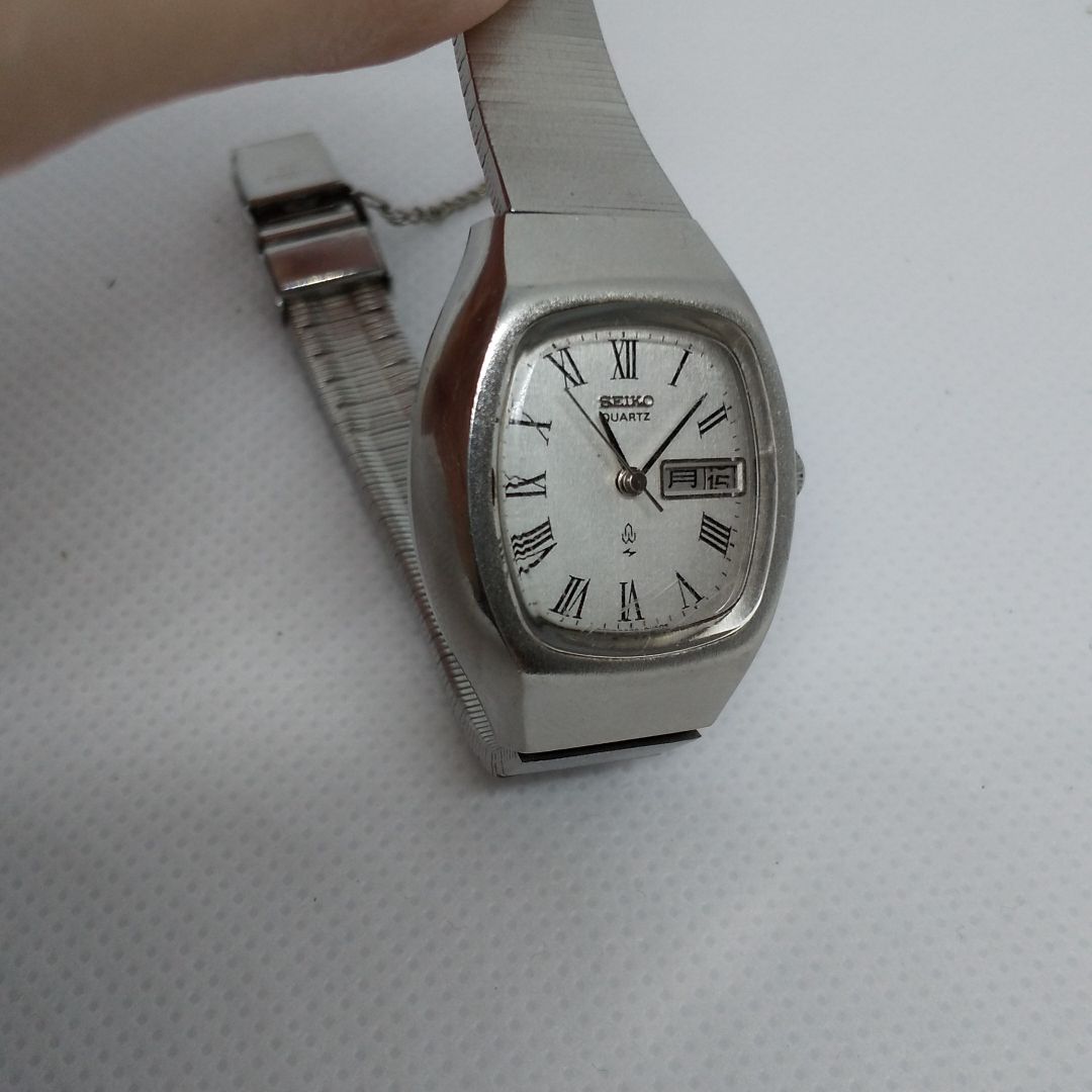 Seiko Analog Quartz Women