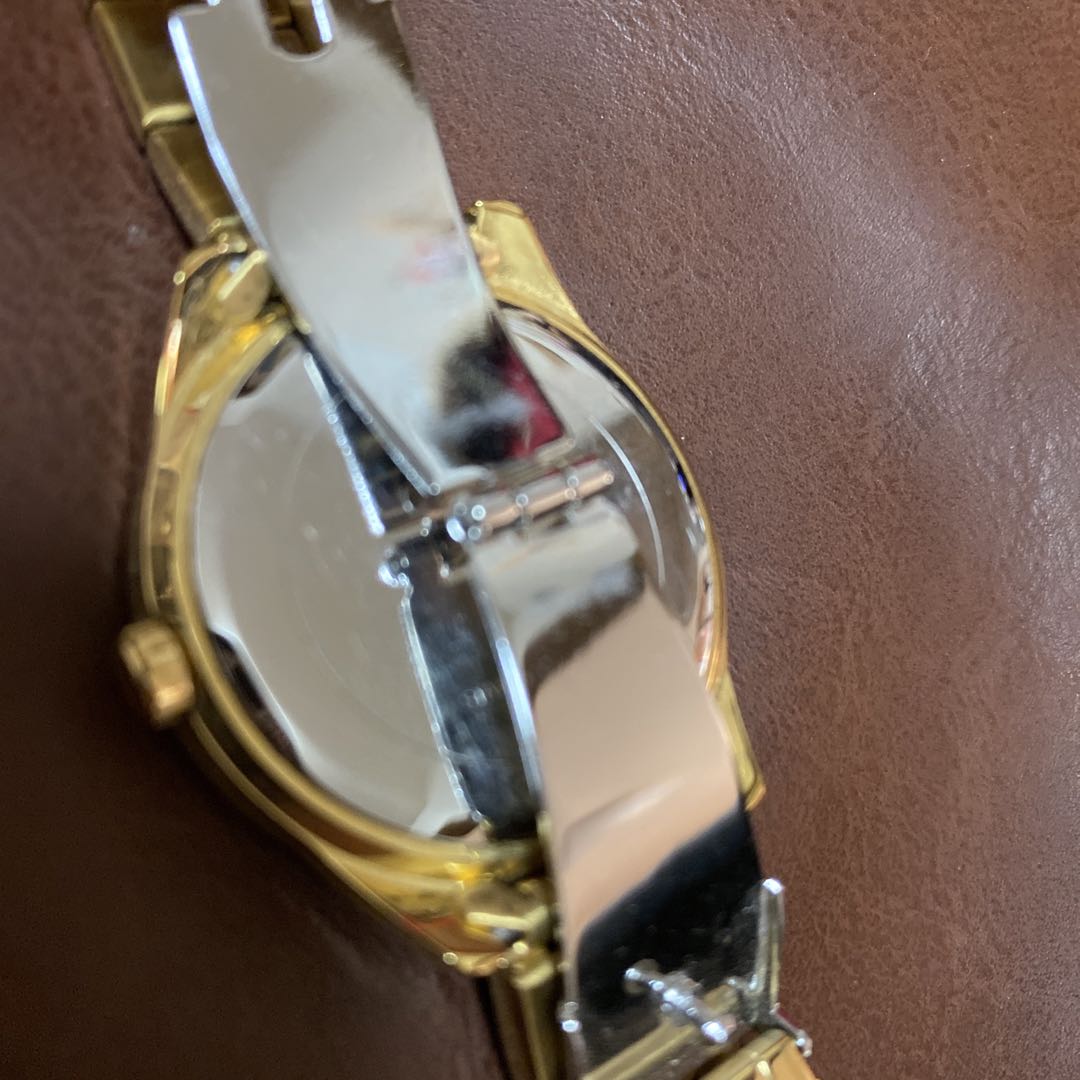 Guess Analog Quartz Women
