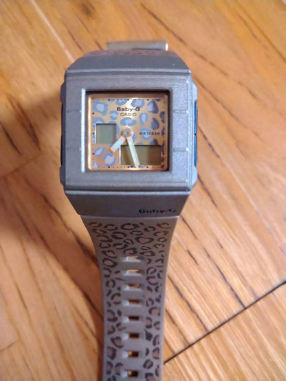 Casio Leopard BGA-200 Analog Quartz Women