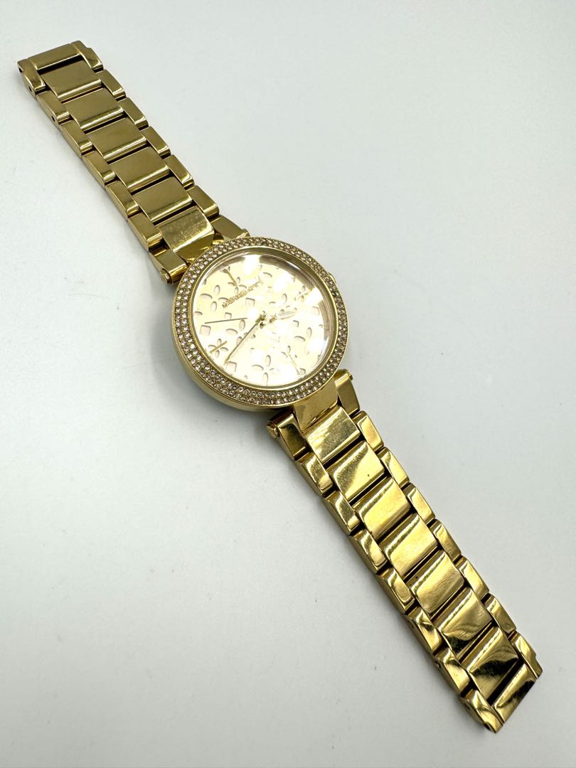Michael Kors Analog Quartz Women Watch