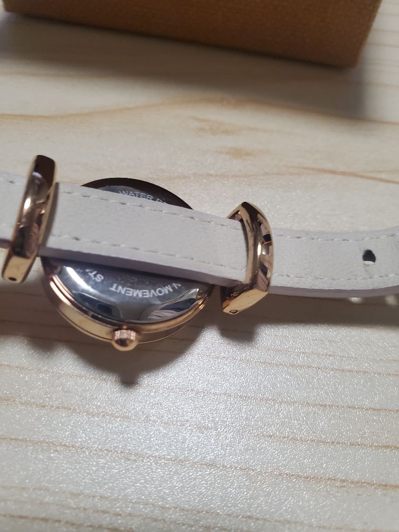 Little Magic Analog Quartz Women