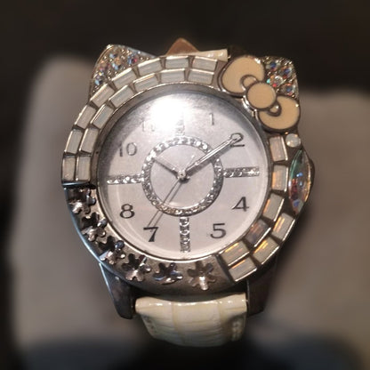 Hello Kitty Analog Quartz Women
