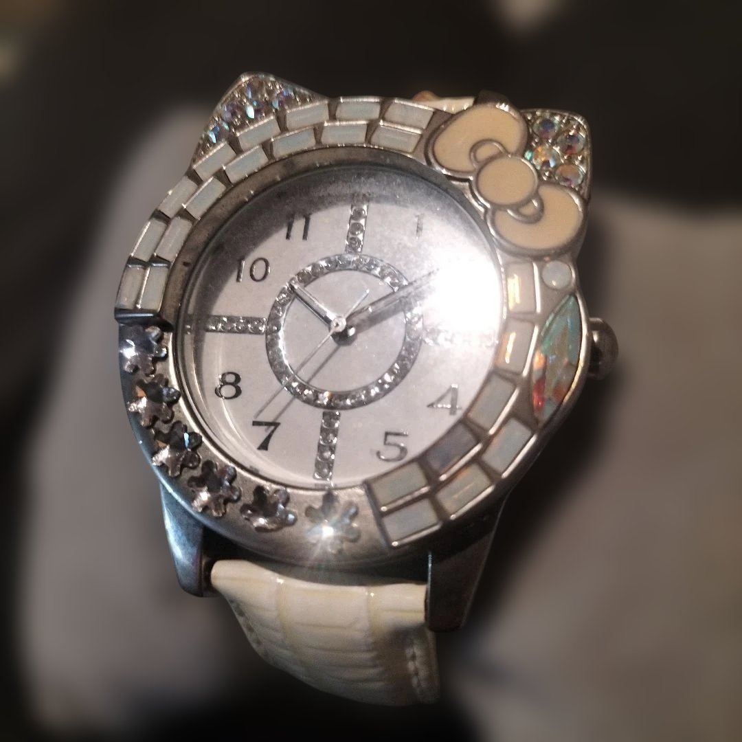 Hello Kitty Analog Quartz Women
