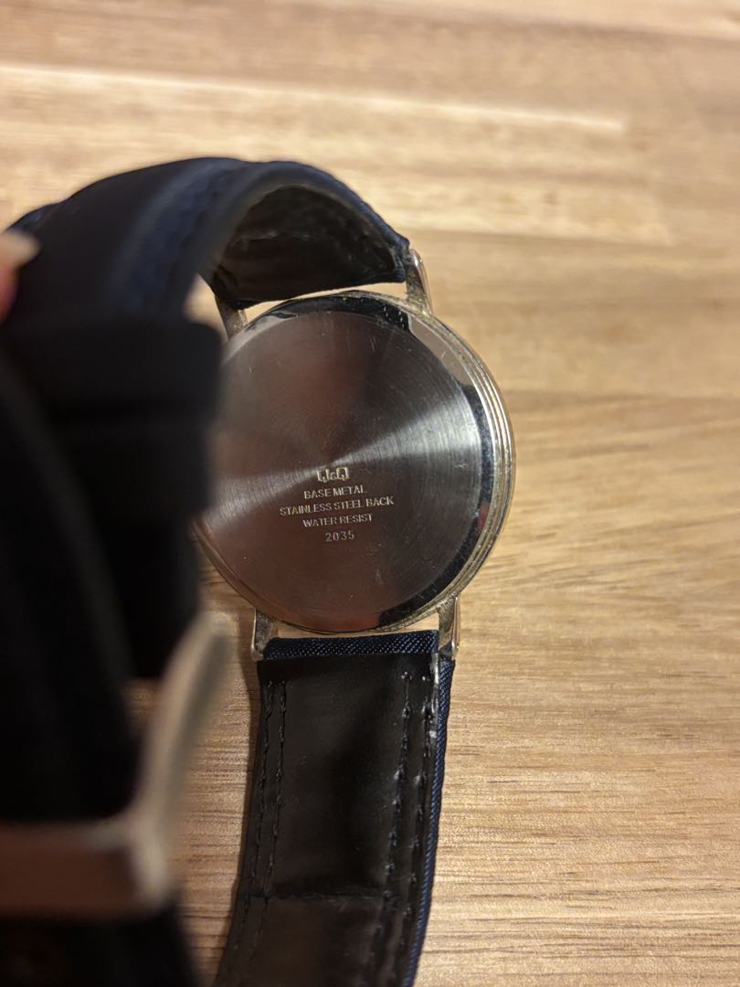 Citizen Q&q 0 Analog Quartz Men
