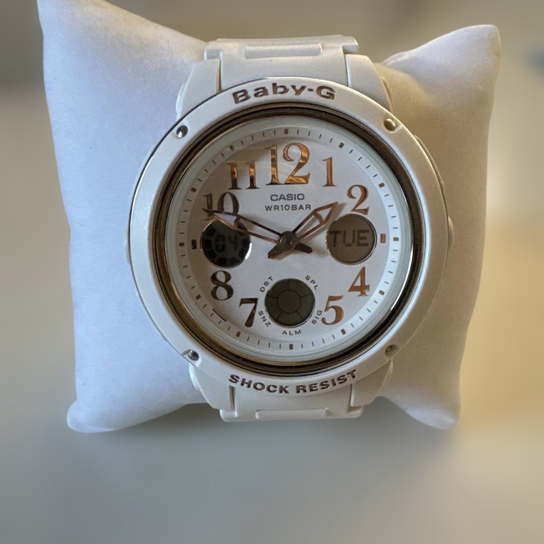 BA Analog Quartz Women