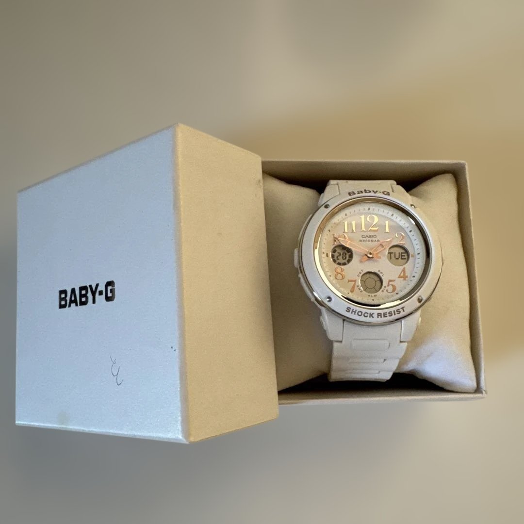 BA Analog Quartz Women
