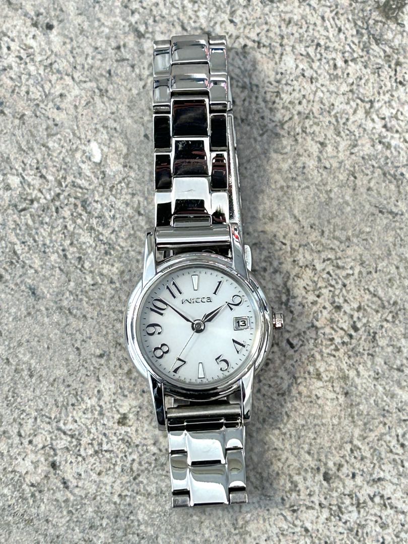 Citizen wicca E011-SO76986 Analog Solar Women