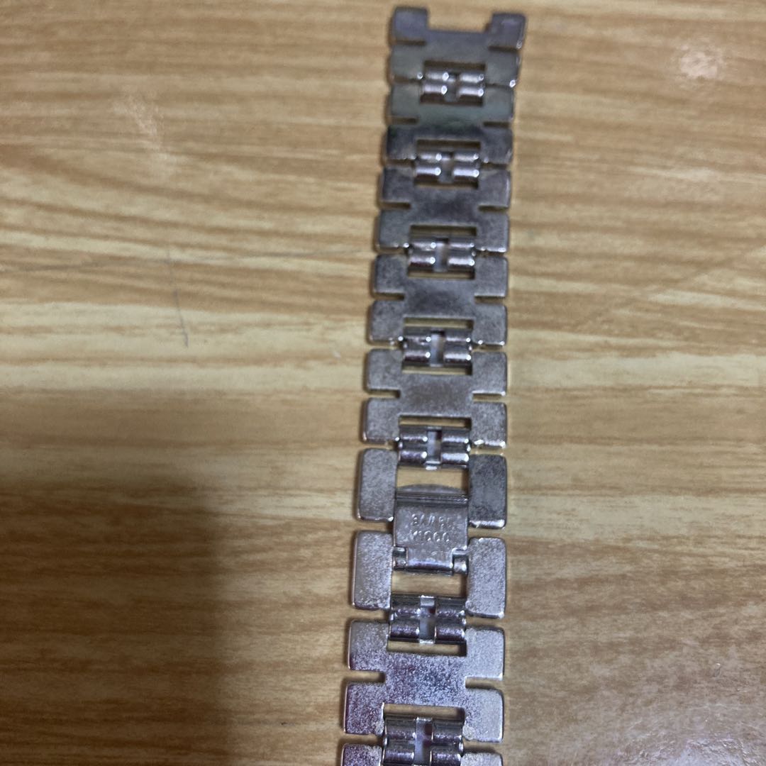 Analog Quartz Women