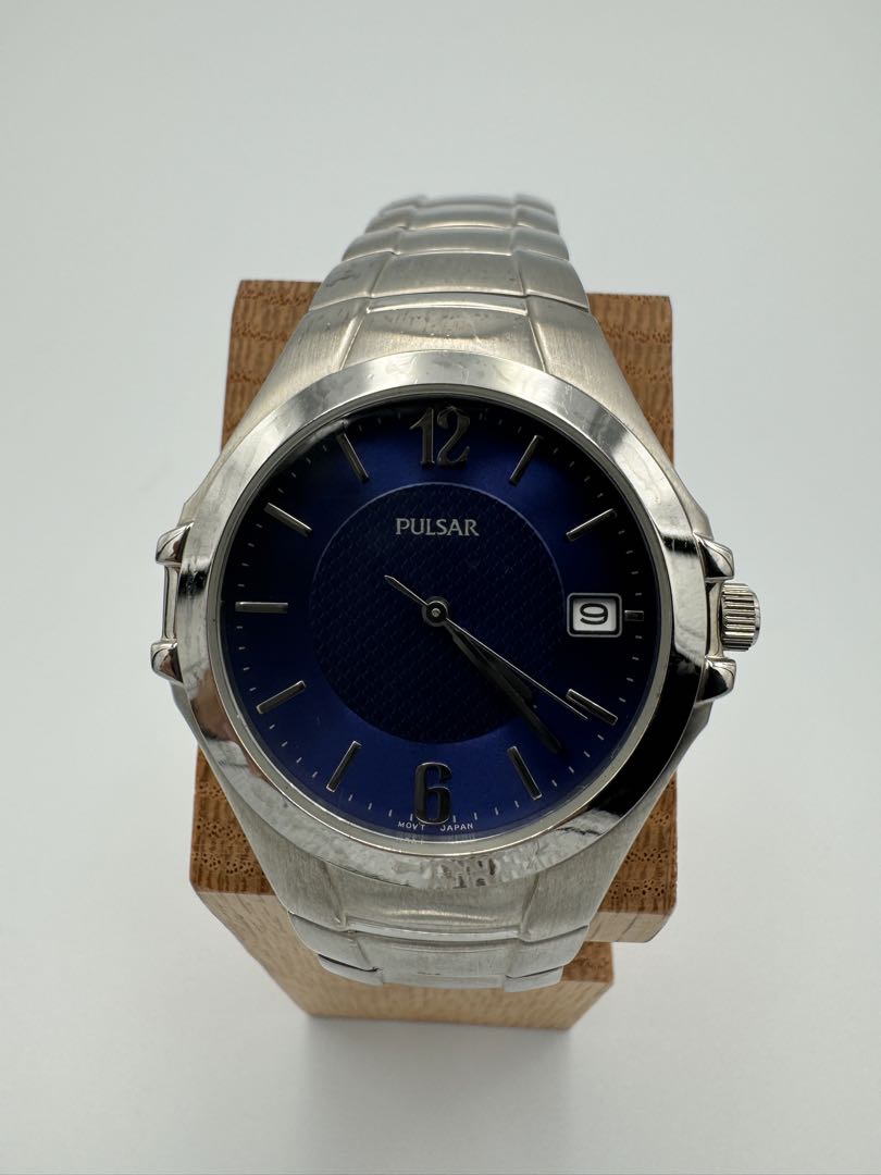Pulsar Analog Quartz Men Watch Excellent Condition