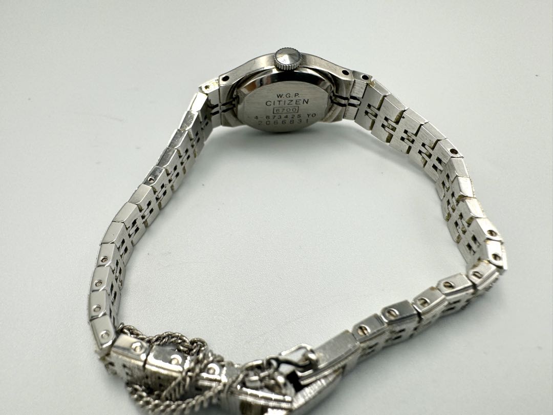 Citizen 23 Jewels 6700 Analog Mechanical (Manual) Women Vintage Women'S Wristwatch Silver Dial