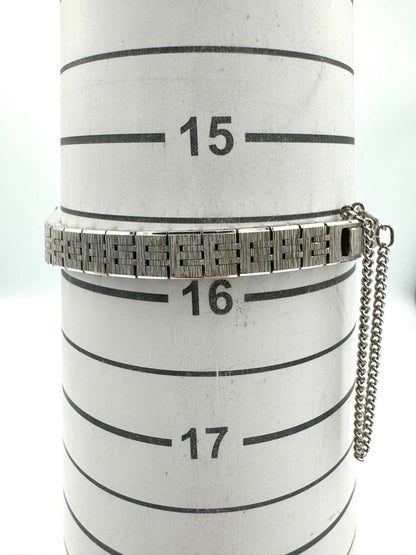 Citizen 23 Jewels 6700 Analog Mechanical (Manual) Women Vintage Women'S Wristwatch Silver Dial