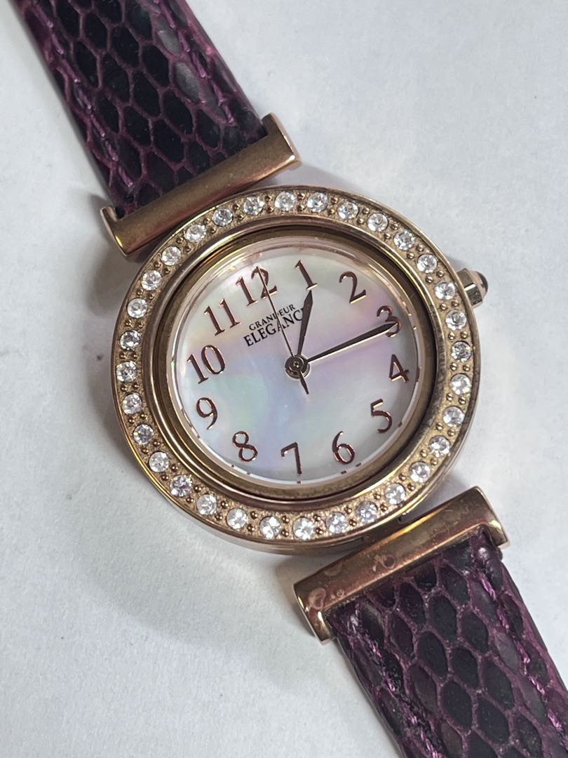 GRANDEUR ELEGANCE Analog Quartz Women Grandeur