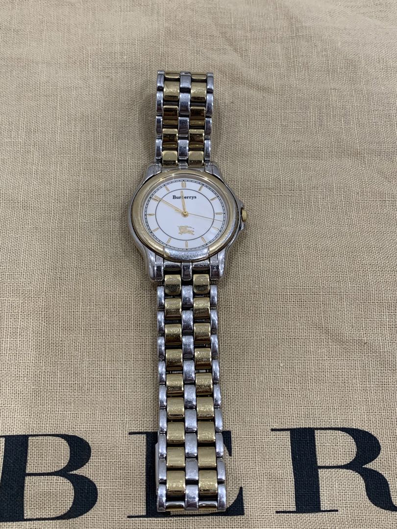 BURBERRY 5530-F52321 Analog Quartz Women