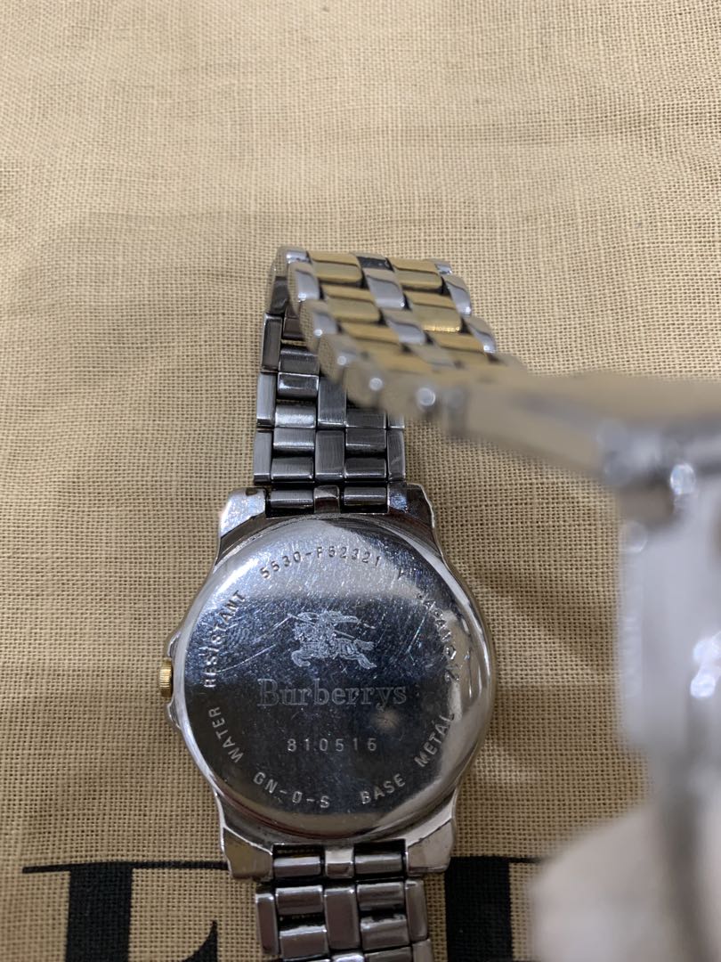 BURBERRY 5530-F52321 Analog Quartz Women