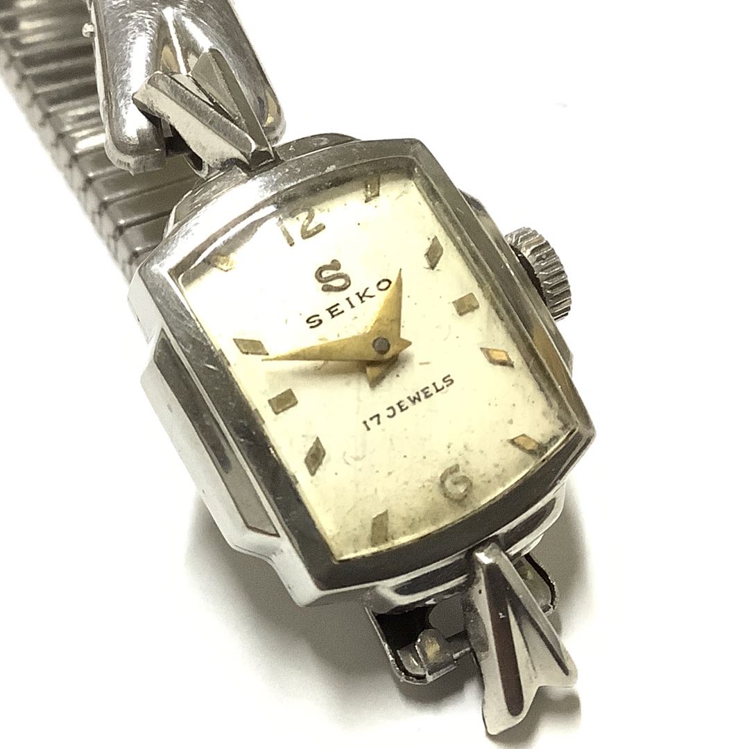 Seiko Analog Mechanical (Manual) Women