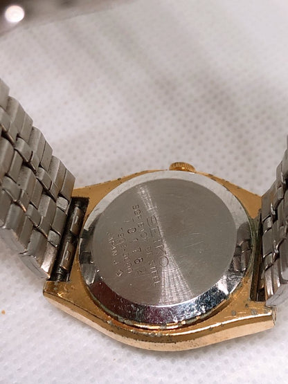 Seiko 7902-5000 Analog Quartz Women