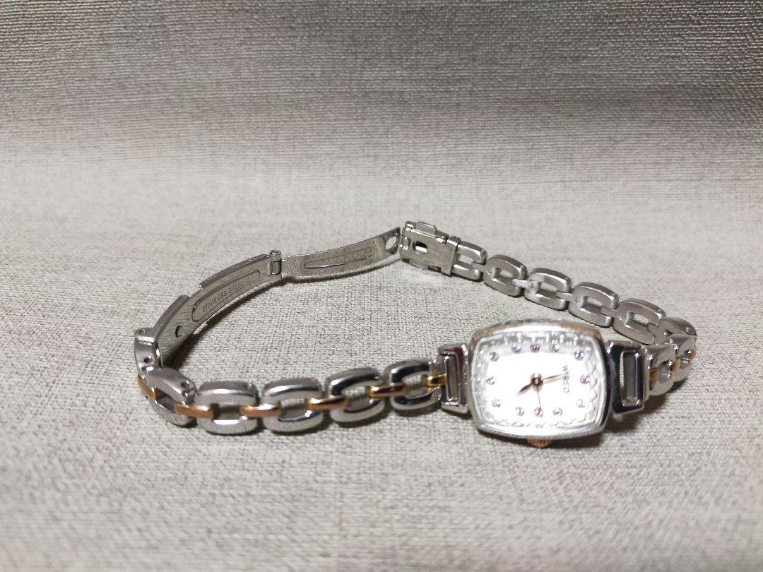 WIRED Analog Quartz Women