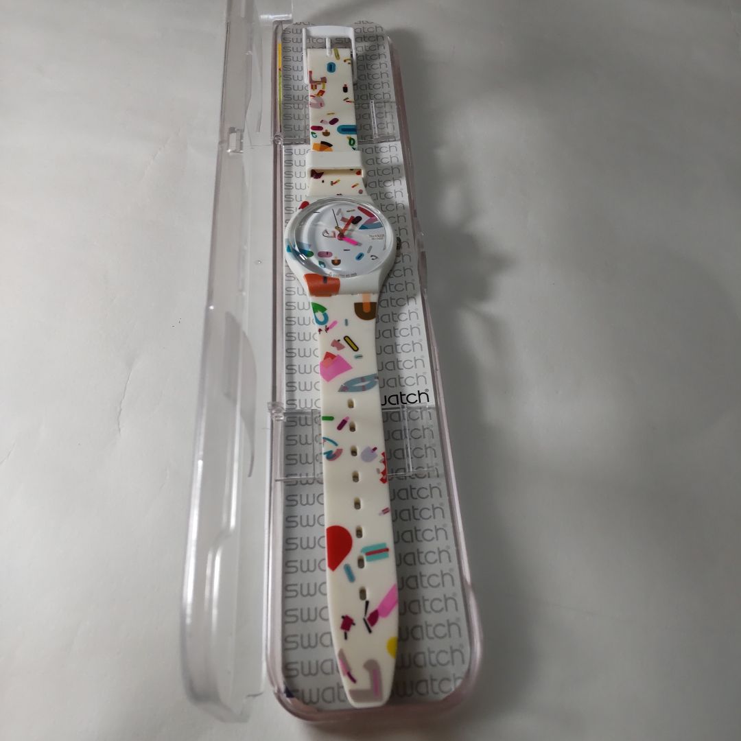 Swatch GW157 Digital Quartz Women