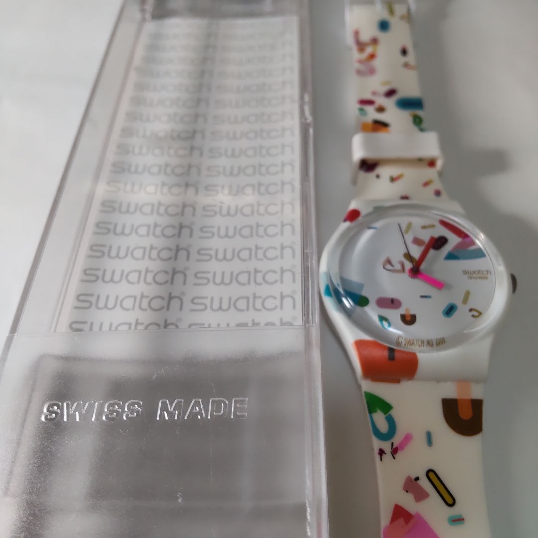 Swatch GW157 Digital Quartz Women