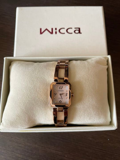 Citizen wicca Analog Quartz Women