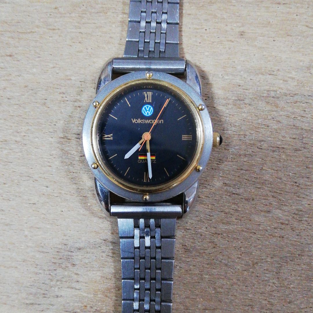 Volkswagen Analog Quartz Women