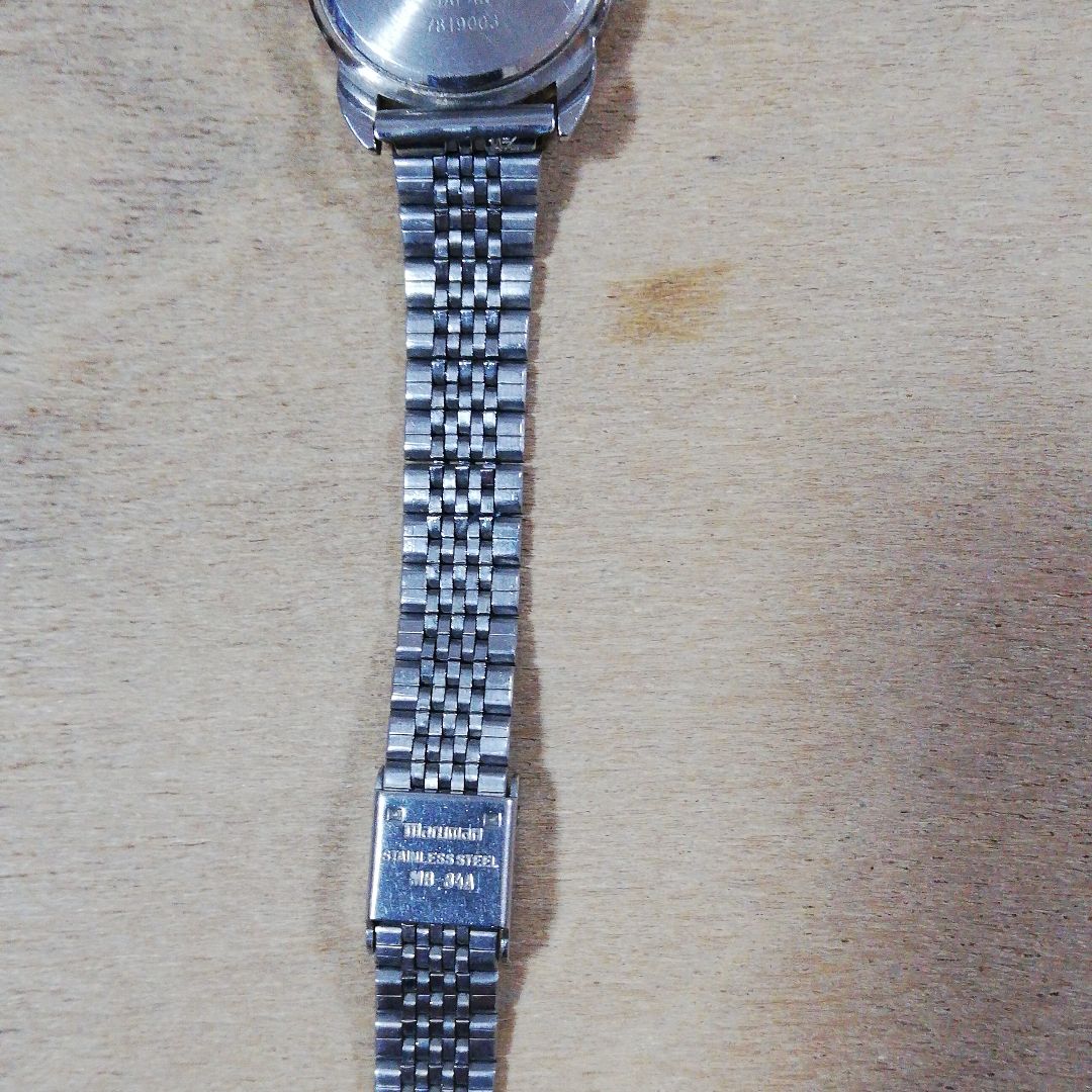 Volkswagen Analog Quartz Women