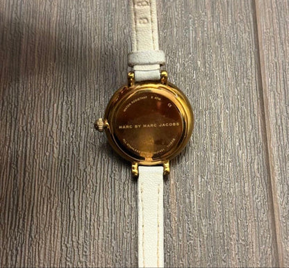 Analog Quartz Women