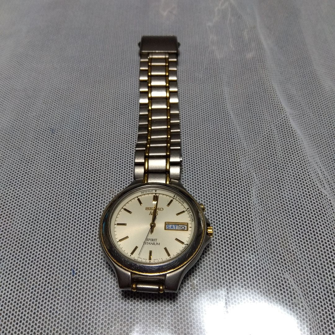 Seiko SPIRIT Analog Quartz Men