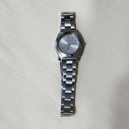 Seiko ZN82-0810 Analog Quartz Women