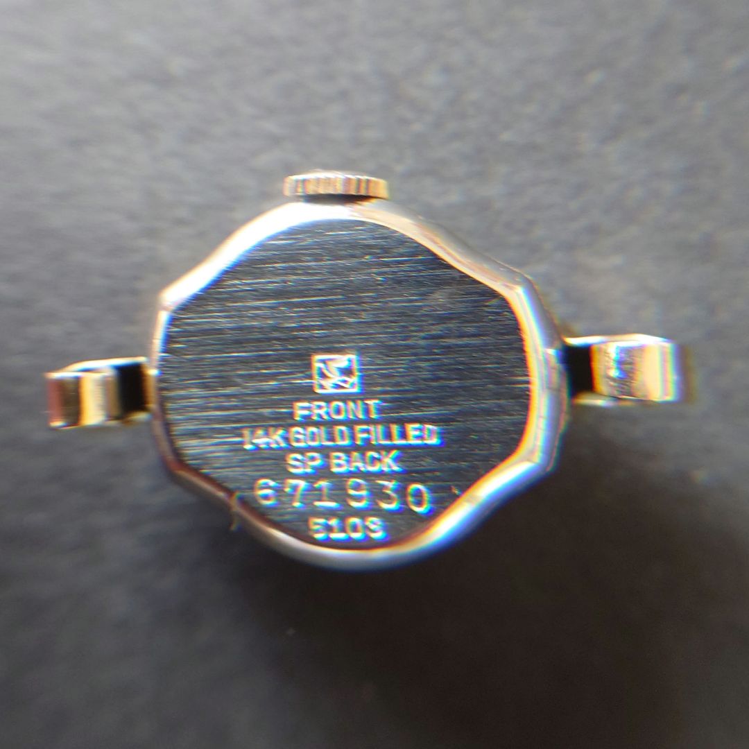 PRECIMAX Analog Mechanical (Manual) Women