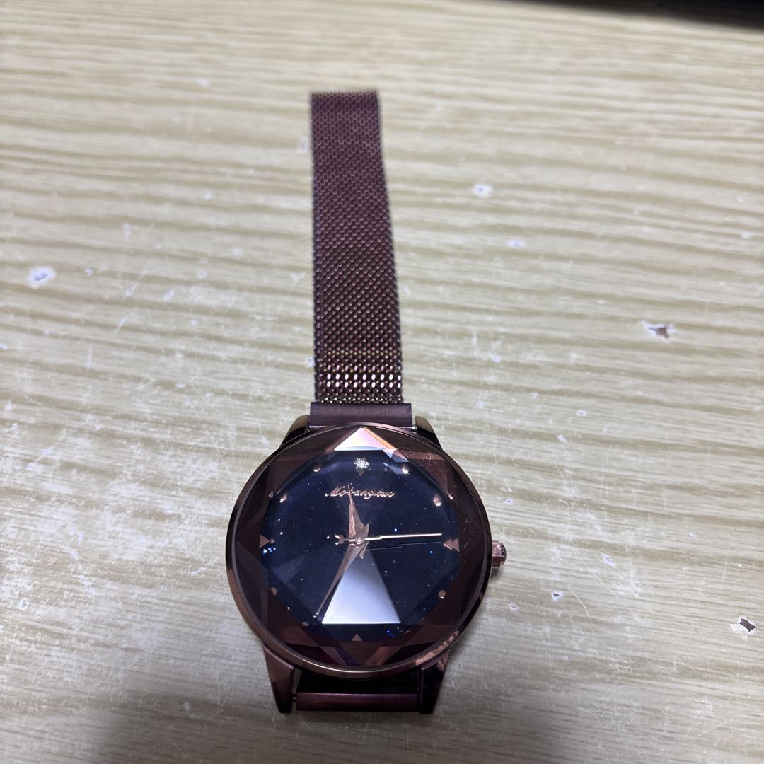 Analog Quartz Women