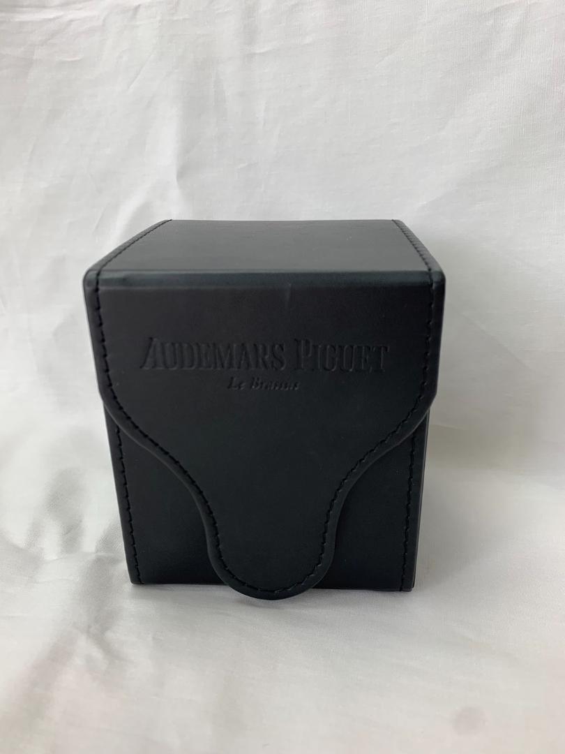 Audemars Piguet Analog Quartz Men