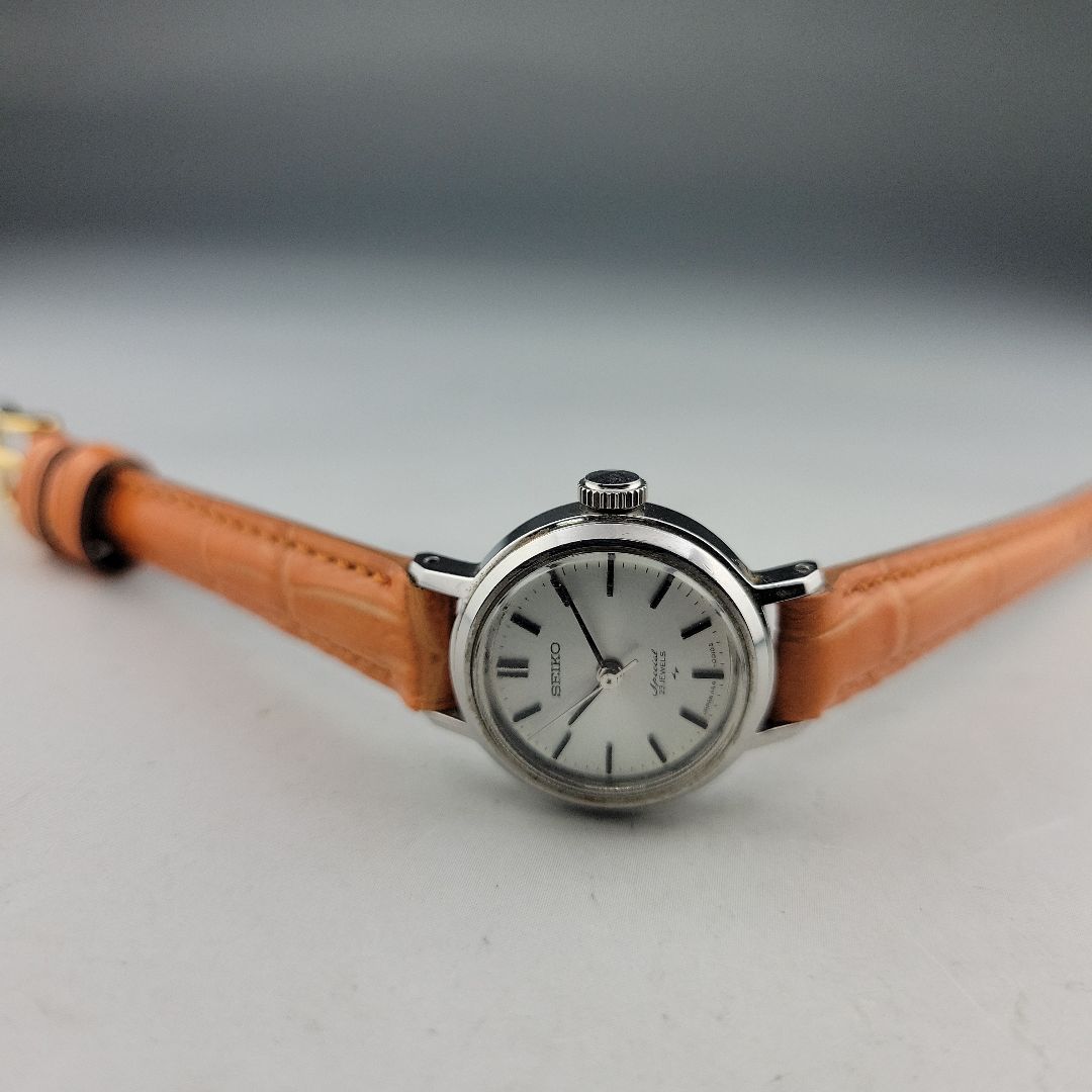 Seiko Special 1144-0010 Analog Mechanical (Manual) Women