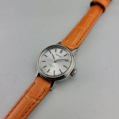 Seiko Special 1144-0010 Analog Mechanical (Manual) Women