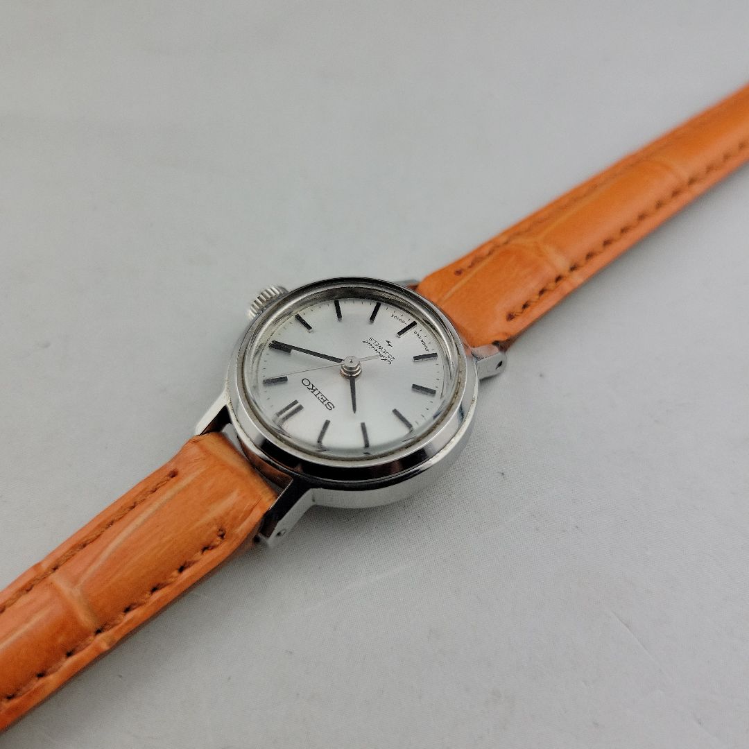 Seiko Special 1144-0010 Analog Mechanical (Manual) Women