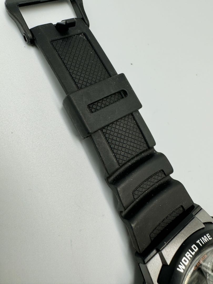 Casio Illuminator AE-1000W Digital Quartz Men