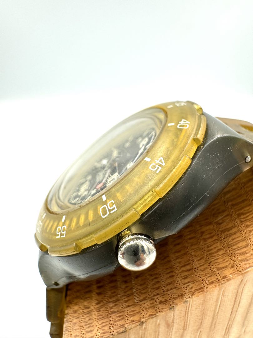 Swatch Standard SHM103 Analog Quartz Unisex Men Watch