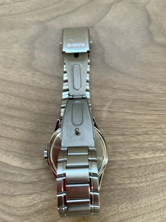 Casio MTP MTP-1239DJ-2AJF Analog Quartz Men -1239Dj-2Ajf