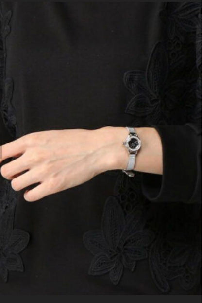 Vior Analog Quartz Women
