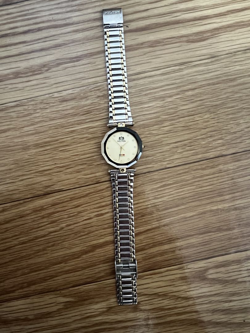 Hilton Analog Quartz Women