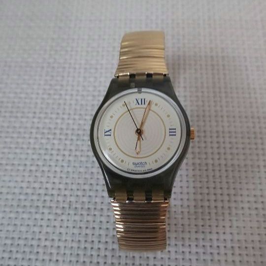 Swatch Analog Quartz Women