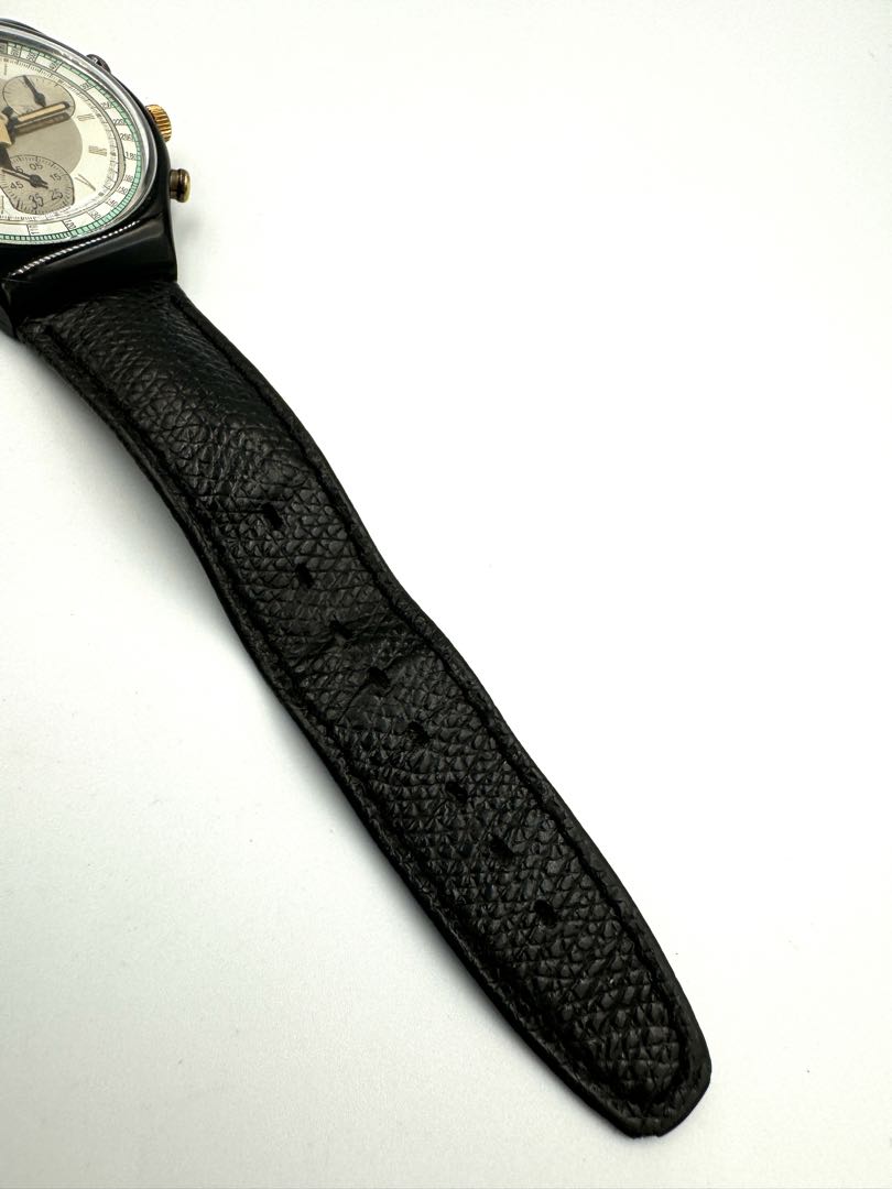 Swatch Colossal 305 Analog Quartz Unisex Adults Vintage Wristwatch 37Mm Black Dial Swiss Made