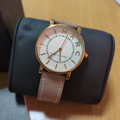 Marc By Jacobs MJ1533 Analog Quartz Women