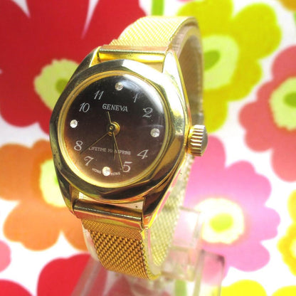 Windsor 1970S Analog Quartz Women Women