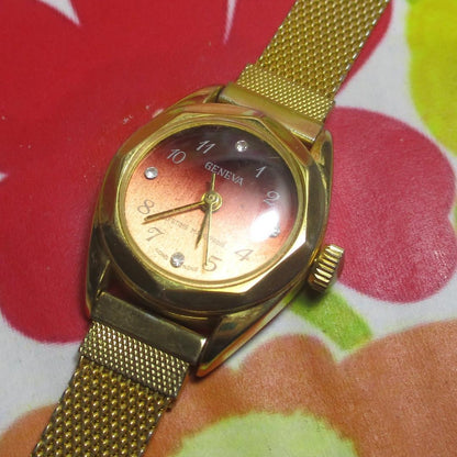 Windsor 1970S Analog Quartz Women Women
