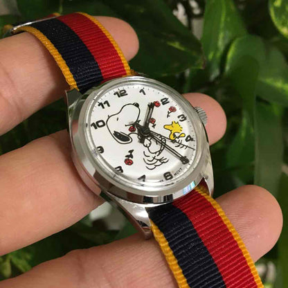 Snoopy PEANUTS SNOOPY Analog Mechanical (Manual) Women スヌーピー 希少 レトロ Watch （Manual Winding）