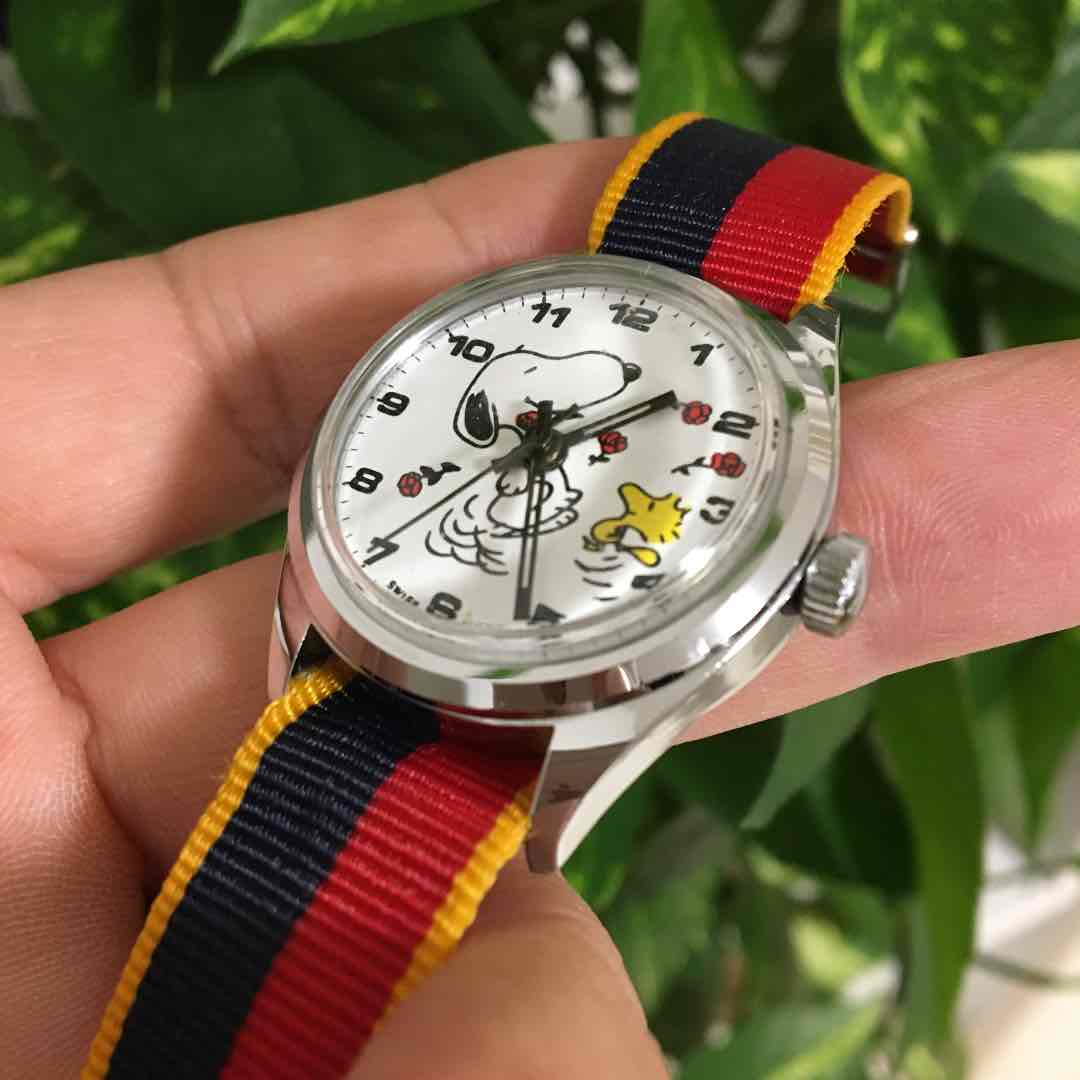 Snoopy PEANUTS SNOOPY Analog Mechanical (Manual) Women スヌーピー 希少 レトロ Watch （Manual Winding）