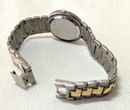 Givenchy Analog Quartz Men ジバンシー 137 時計 稼働中