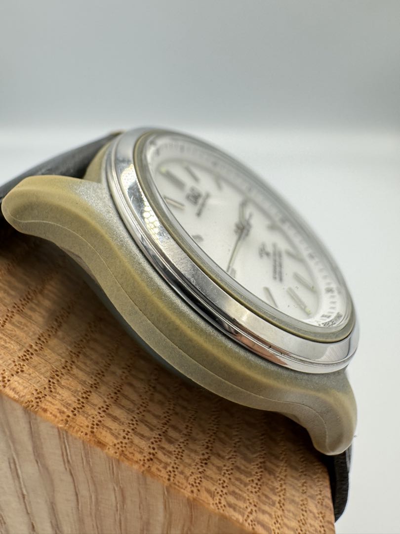 Citizen Q&q 10-YEAR Analog Quartz Men